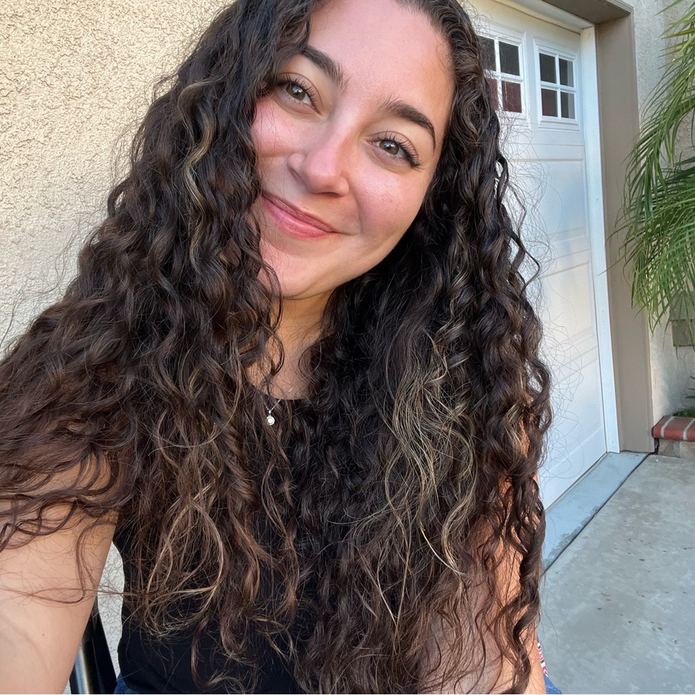 Meet your Posher, Mily